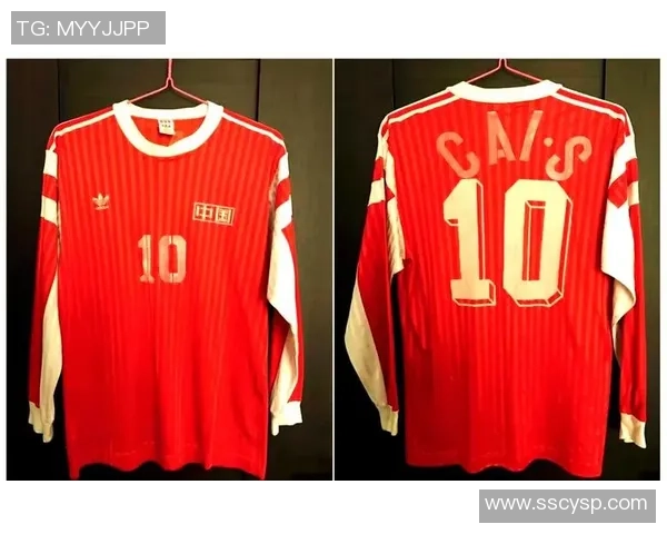 历届足球明星队队服的演变与设计风格探讨